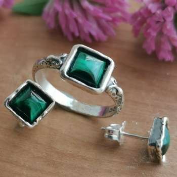 Серебряное кольцо с малахитом 01R1341ML