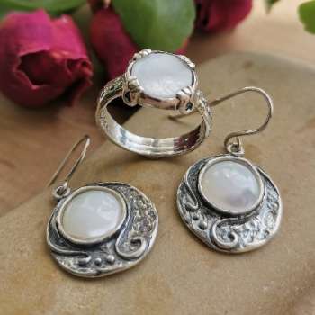 Серебряное кольцо с перламутром 01R1727PL