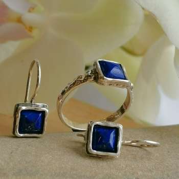 Серебряное кольцо с лазуритом 01R1341LZ