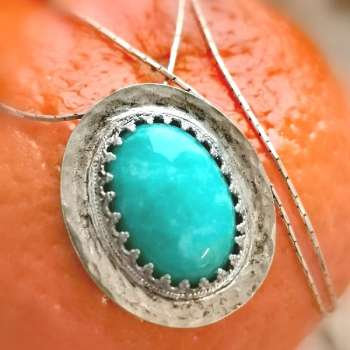 Серебряное колье с жадеитом ITN924JD