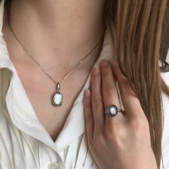 Серебряное колье с перламутром MVN1202PL