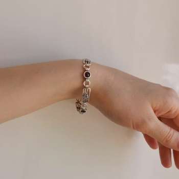 Серебряный браслет с гранатом 01B367GR