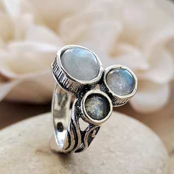 Серебряное кольцо с лабрадором 01R1886LB