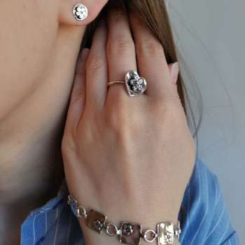 Серебряное кольцо 01R2030