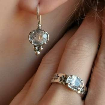 Серебряные серьги с куб.цирконом 01E3567CZ