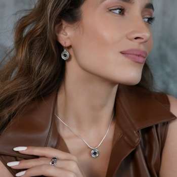 Серебряное колье с гранатом 01N451GR
