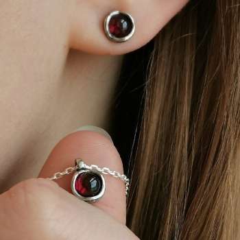 Серебряные серьги с гранатом DE003GR