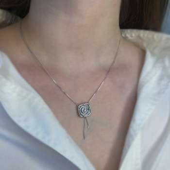 Серебряное колье 01N601