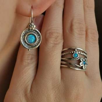 Серебряное кольцо с опалом иск. 01R825OP