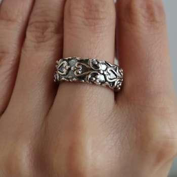Серебряное кольцо 01R3185