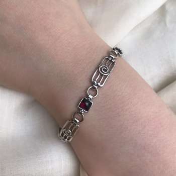 Серебряный браслет с гранатом 01B371GR