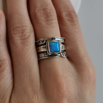 Серебряное кольцо с опалом иск. 01R671OP