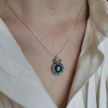 Серебряное колье с лабрадором 01N2208LB