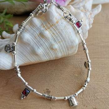 Серебряный браслет с гранатом 01B214GR