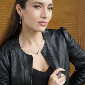 Серебряное кольцо с гранатом 01R1187GR