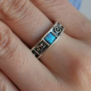 Серебряное кольцо с опалом иск. 01R623OP
