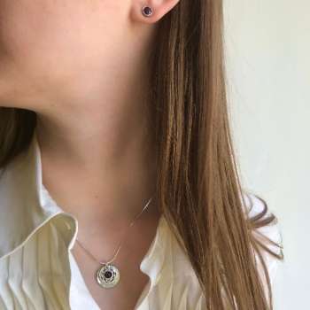 Серебряное колье с гранатом 01N1737GR
