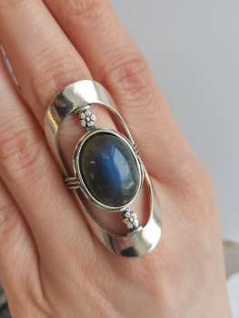 Серебряное кольцо с лабрадором 01R931LB