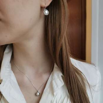 Серебряное колье с жемчугом 01N1067PL