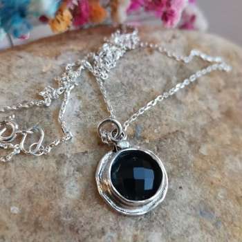 Серебряное колье с ониксом 01N1325ON
