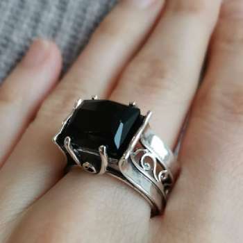 Серебряное кольцо с ониксом MVR7ON