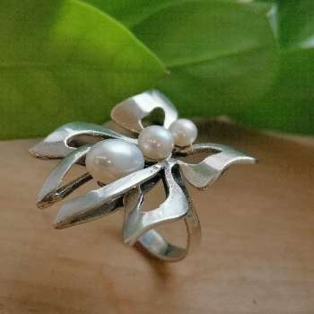 Серебряное кольцо с жемчугом MVR324PL