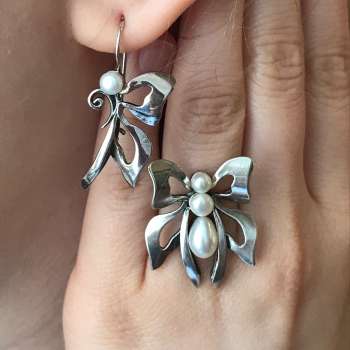 Серебряное кольцо с жемчугом MVR324PL