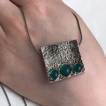 Серебряное колье с халцедоном 01N3935HL/1