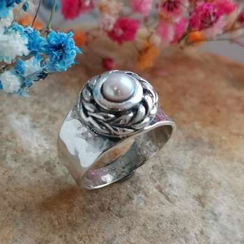 Серебряное кольцо с жемчугом MVR1652PL