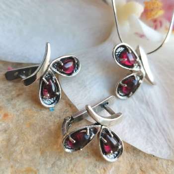 Серебряные серьги с гранатом MVE1627GR
