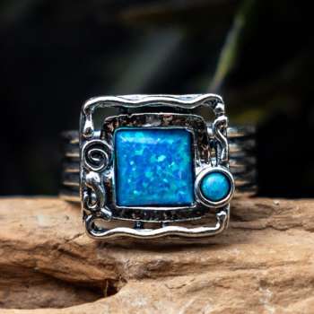 Серебряное кольцо с опалом иск. 01R371OP
