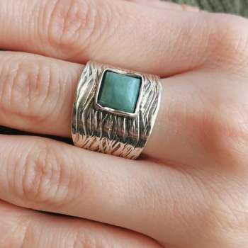 Серебряное кольцо с жадеитом 01R2557JD