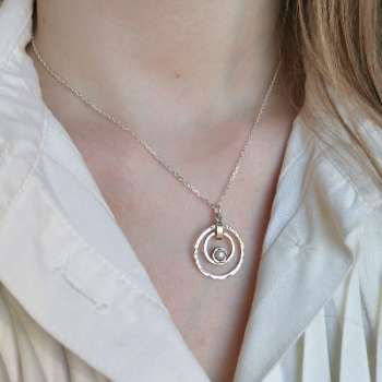 Серебряное колье с жемчугом и золотом MVN1246GPL