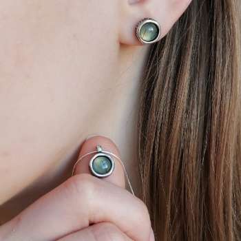 Серебряные серьги с пренитом DE001PN