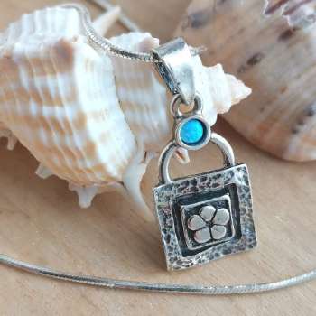 Серебряное колье с опалом иск. 01N1458OP