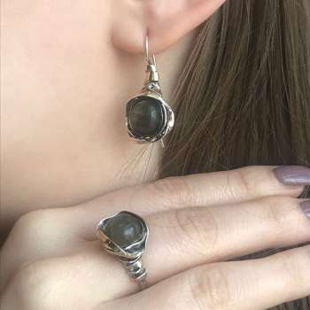 Серебряное кольцо с лабрадором и золотом MVR812GLB