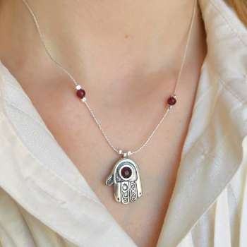 Серебряное колье с гранатом 01N2343GR