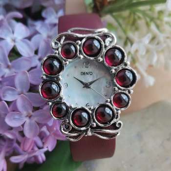Серебряные часы с гранатом 01W691BDGR