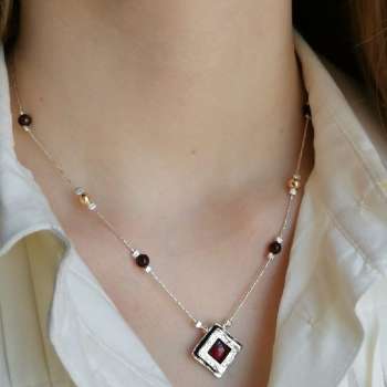 Серебряное колье с гранатом и голдфилд Y01N719GR
