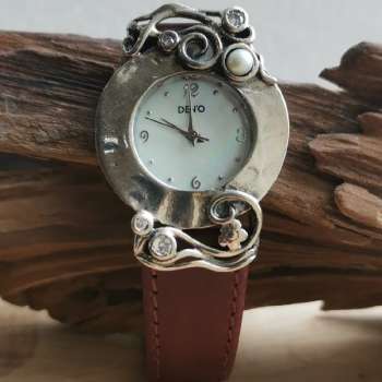 Серебряные часы с куб.цирконом и жемчугом 01W694BRPL