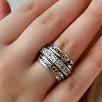 Серебряное кольцо с куб.цирконом и золотом SNRv011GCZ