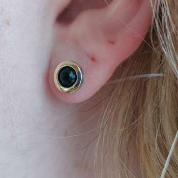 Серебряные серьги с ониксом и золотом MVE1576GON