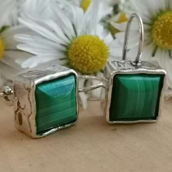 Серебряные серьги с малахитом 01E156ML