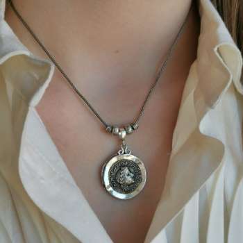 Серебряное колье с латунью MVNrep009