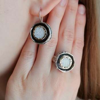 Серебряное кольцо с друзой агата и золотом MVR963GDA