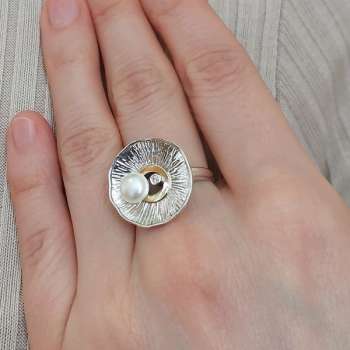 Серебряное кольцо с жемчугом, куб.цирконом и золотом MVR2102GPL