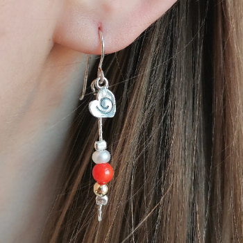 Серебряные серьги с голдфилд, жемчугом и кораллом Y01E247CR