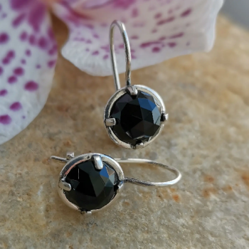 Серебряные серьги с ониксом 01E851ON