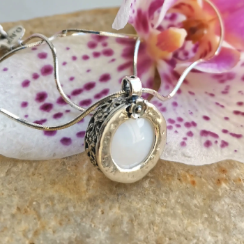 Серебряное колье с перламутром 01N1821PL