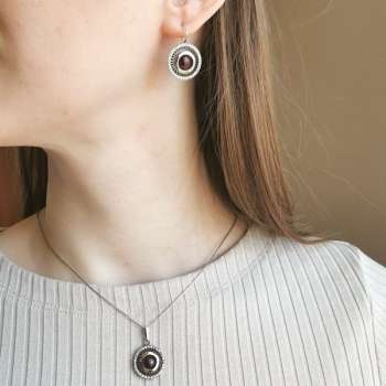 Серебряные серьги с гранатом, куб.цирконом и золотом MVE1543GGR